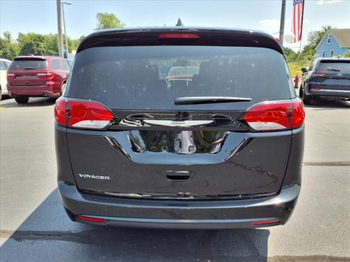 2026 Chrysler Voyager LX