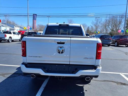 2025 RAM 1500 ST