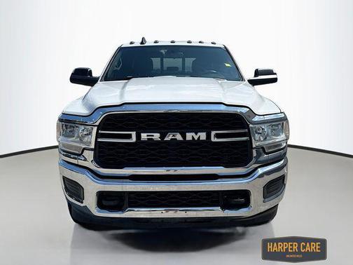 2022 RAM 3500 Tradesman Crew Cab 4x4 8' Box