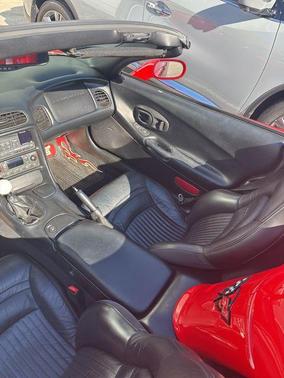 2001 Chevrolet Corvette Base