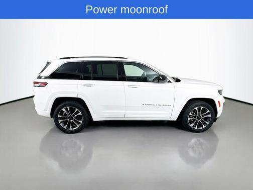 2022 Jeep Grand Cherokee Overland