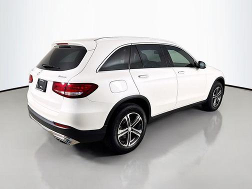 2017 Mercedes-Benz GLC 300 4MATIC