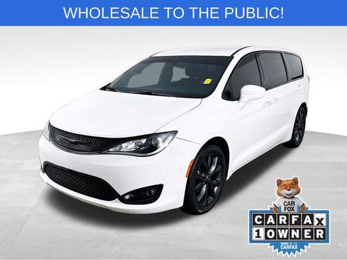 2020 Chrysler Pacifica Touring