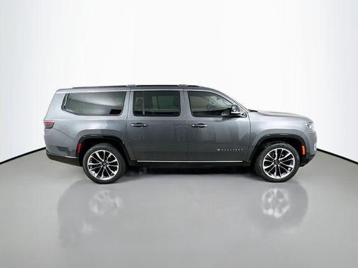 2023 Jeep Wagoneer L Series III 4x4