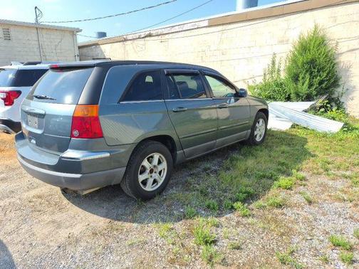 2005 Chrysler Pacifica Touring