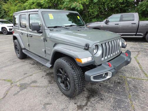 Sting-Gray Clearcoat 2018 Jeep Wrangler Unlimited Sahara