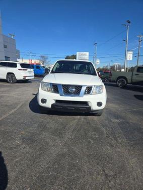 2017 Nissan Frontier SV