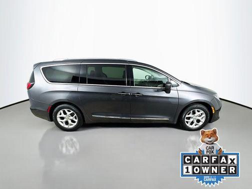 2019 Chrysler Pacifica Touring-L Plus