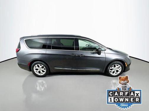 2019 Chrysler Pacifica Touring-L Plus