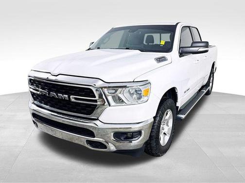 Bright White Clearcoat 2022 RAM 1500 Big Horn/Lone Star