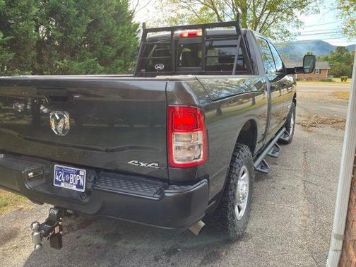 2021 RAM 2500 Tradesman Crew Cab 4x4 6'4' Box