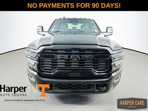 2025 RAM 3500 Big Horn Crew Cab 4x4 8' Box