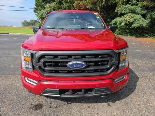 Rapid Red Metallic Tinted Clearcoat 2021 Ford F-150 XLT