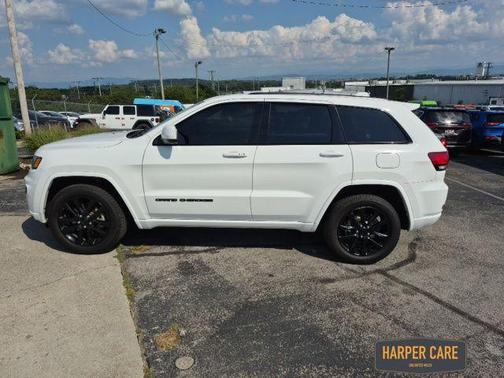 2021 Jeep Grand Cherokee Laredo