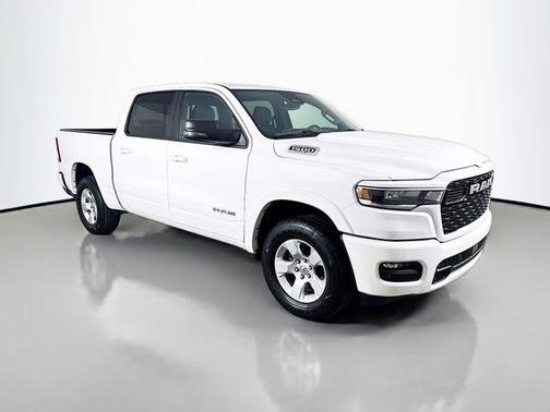 Bright White Clearcoat 2025 RAM 1500 Big Horn/Lone Star