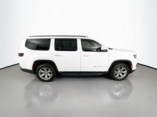 2022 Jeep Wagoneer Series I 4x2