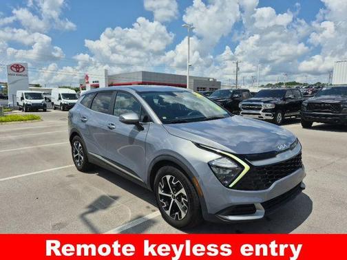 2023 Kia Sportage EX