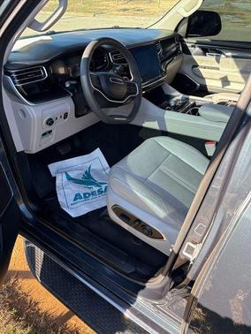 2023 Jeep Wagoneer L Series I 4x4