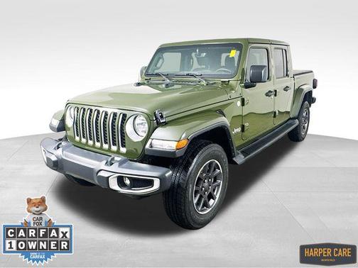 2022 Jeep Gladiator Overland