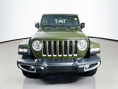 2022 Jeep Gladiator Overland