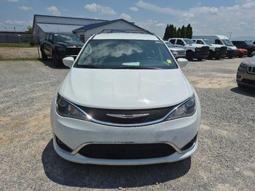 2018 Chrysler Pacifica Touring-L