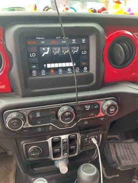 2021 Jeep Gladiator Willys 4x4