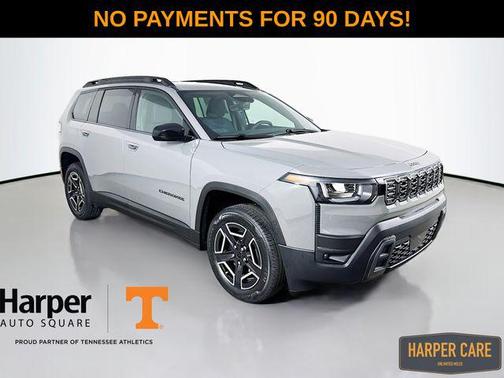 Sting-Gray Clearcoat 2026 Jeep Cherokee Laredo 4x4