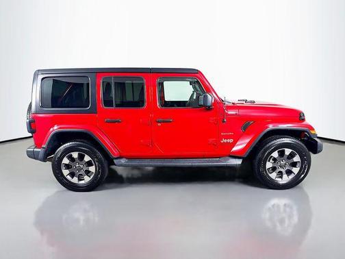 Firecracker Red Clearcoat 2019 Jeep Wrangler Unlimited Sahara