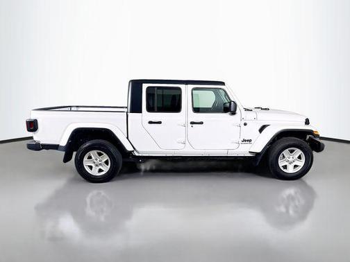 Bright White Clearcoat 2022 Jeep Gladiator Sport S