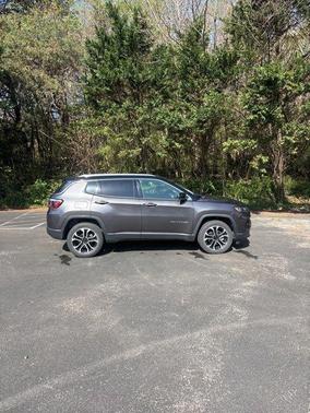 Granite Crystal Metallic Clearcoat 2022 Jeep Compass Limited