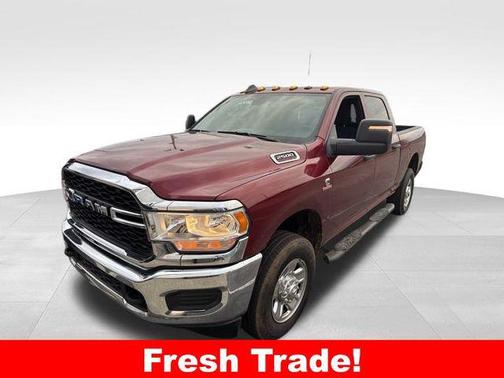 2024 RAM 2500 Tradesman Crew Cab 4x4 6'4' Box