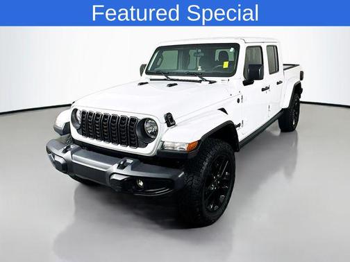 2024 Jeep Gladiator Nighthawk