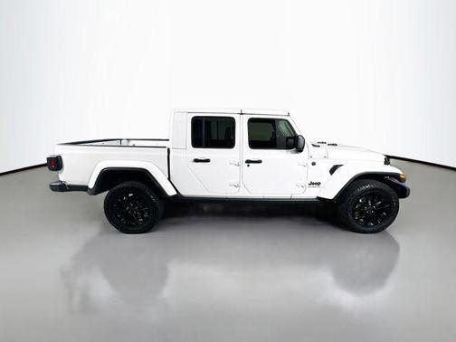 2024 Jeep Gladiator Nighthawk