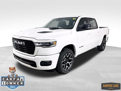 Bright White Clearcoat 2025 RAM 1500 Laramie