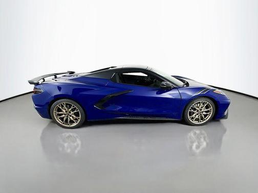2025 Chevrolet Corvette Stingray w/3LT
