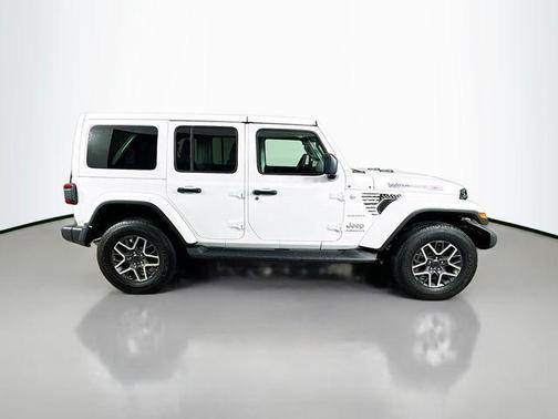 2024 Jeep Wrangler 4-Door Sahara 4x4