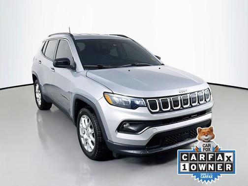 2022 Jeep Compass Latitude Lux