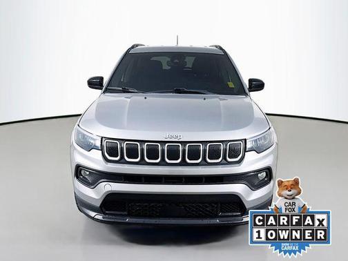 2022 Jeep Compass Latitude Lux