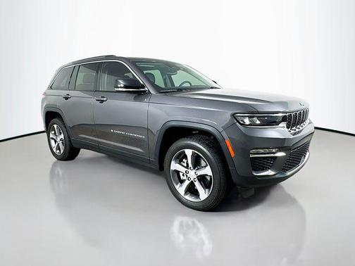2022 Jeep Grand Cherokee 4xe Base