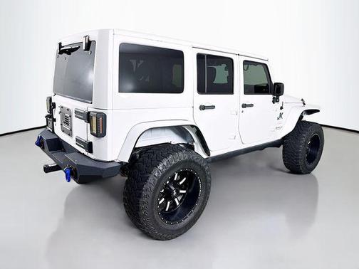 2013 Jeep Wrangler Unlimited Sahara