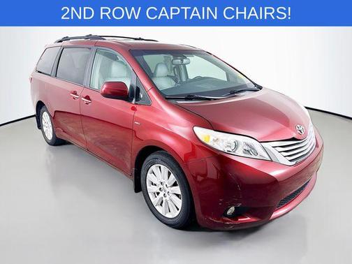 2017 Toyota Sienna XLE