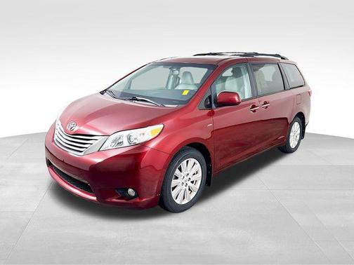 2017 Toyota Sienna XLE