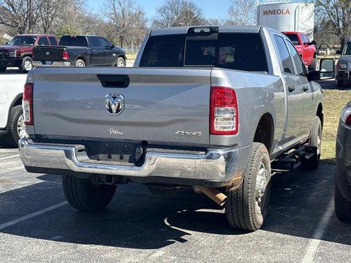 2024 RAM 2500 Tradesman Crew Cab 4x4 6'4' Box