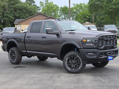 2025 RAM 2500 Tradesman Crew Cab 4x4 6'4' Box