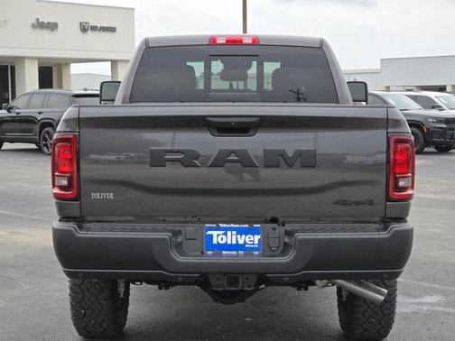 2025 RAM 2500 Tradesman Crew Cab 4x4 6'4' Box