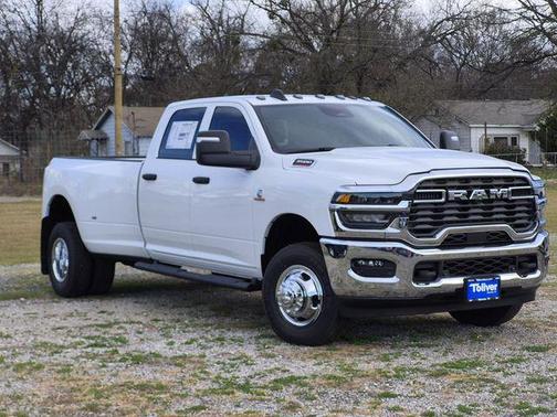 2026 RAM 3500 Tradesman Crew Cab 4x4 8' Box