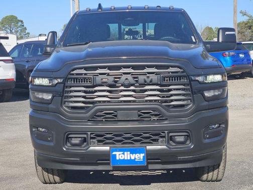 2026 RAM 2500 Tradesman Crew Cab 4x4 6'4' Box