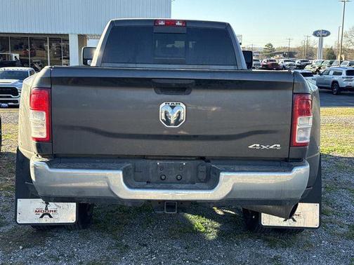 2024 RAM 3500 Tradesman Crew Cab 4x4 8' Box