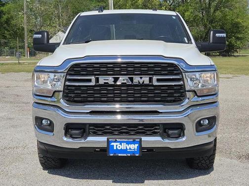 Bright White Clearcoat 2024 RAM 2500 Big Horn Crew Cab 4x4 6'4' Box