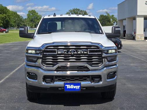 2025 RAM 2500 Tradesman Crew Cab 4x4 6'4' Box